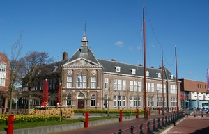 veendam4jpg [300x193]