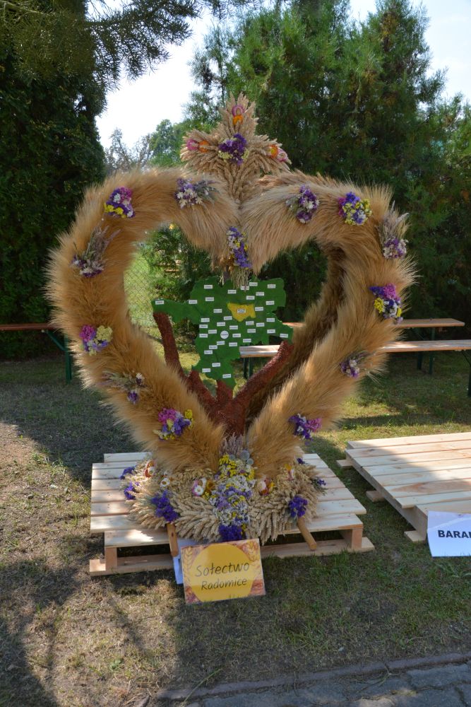 Wieniec dożynkowy przygotowany...