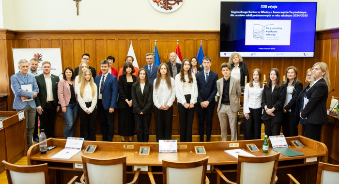 Laureatka regionalnego konkurso Wiedzy o Samorządzie Terytorialnym