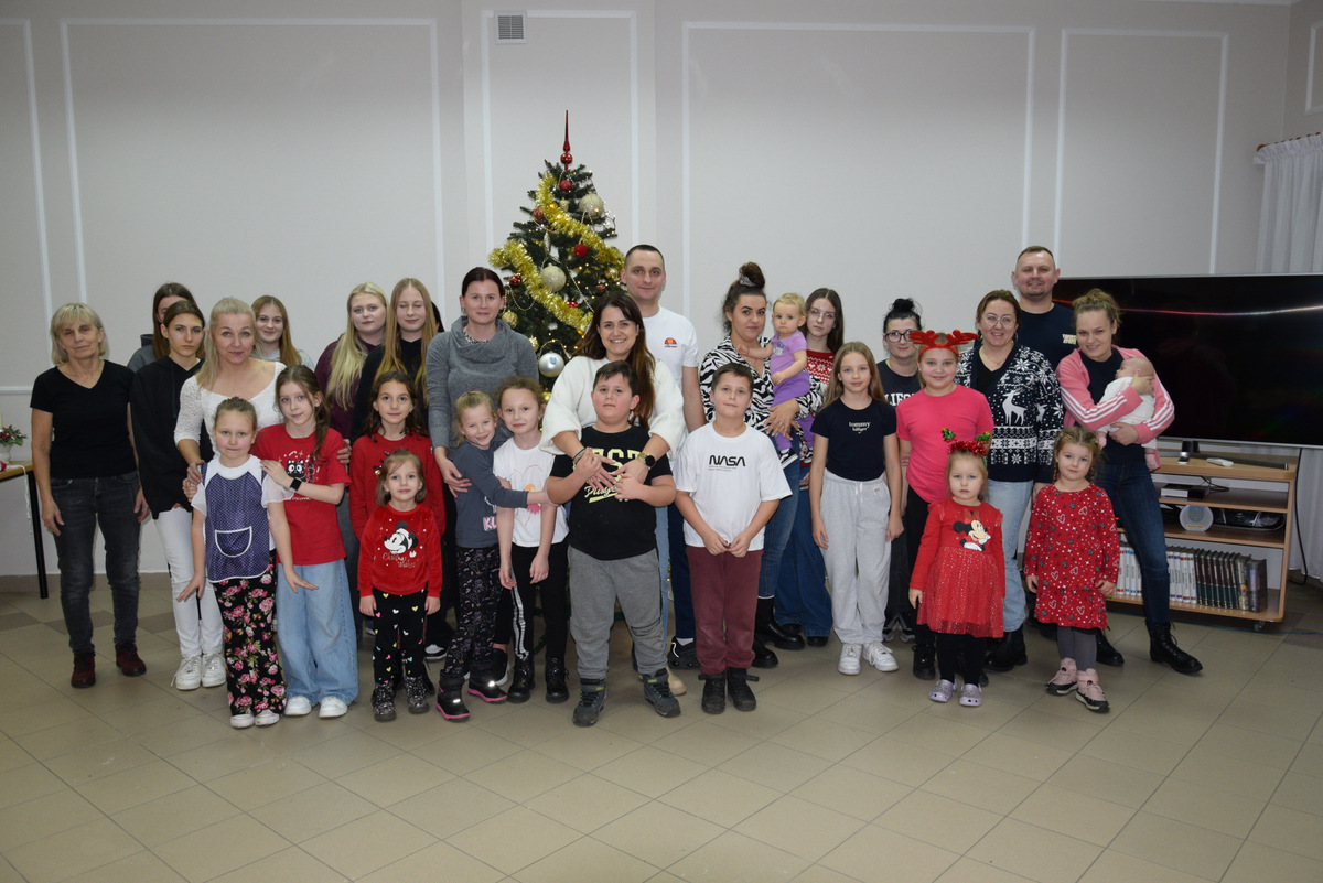 Pamiątkowe zdjęcie ze wspólnego pieczenia pierników