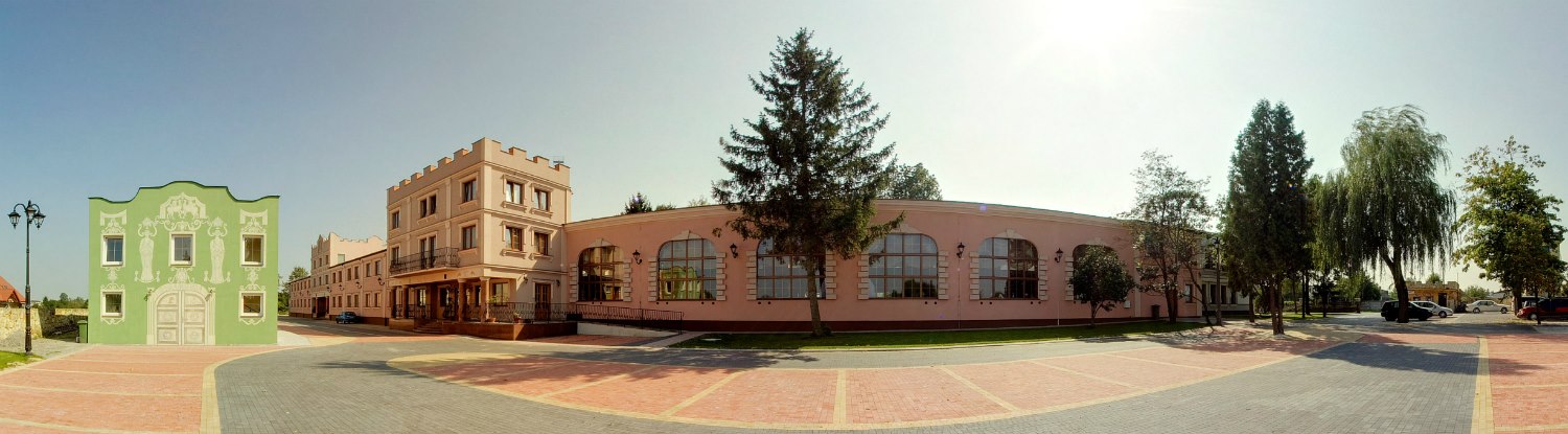 villa_cyganeriajpg [1500x415]