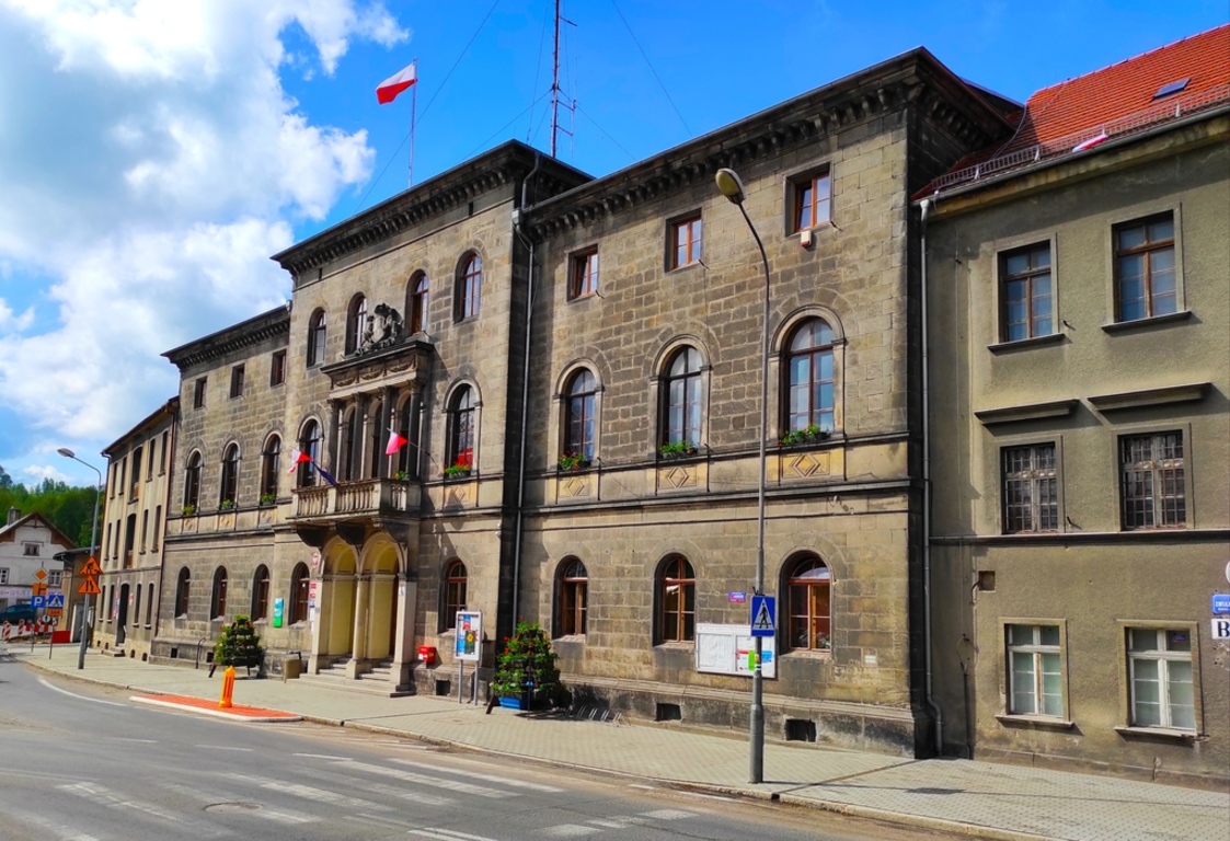 Budynek Urzędu Gminy i Miasta w Lwówku Śląskim