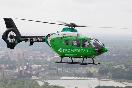 Zdjęcie przedstawia helikopter ratowniczy. (link otworzy duże zdjęcie)