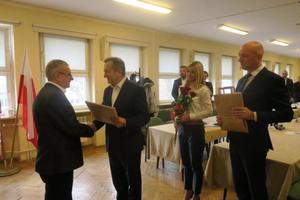 Zdjęcie Zasłużony dla Gminy Gołuchów dla p Kazimierza Radomskiego założyciela i prezesa WOPR w Gołuchowie w latach 1980 � 2021 [300x200]