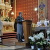 Msza Święta w Kościele Parafialnym, którą odprawił ks. Piotr Sowa.