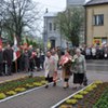 Kwiaty pod pomnikiem Tadeusza Kościuszki składa Rycerstwo Niepokalanej
