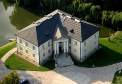 Pałac Muzeum Ziemiaństwa w Dobrzycy.