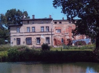 Pałac w Trzebowej