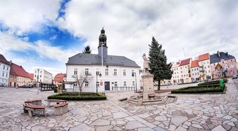 Urząd Miasta i wleńska Gołębiarka
Fot. P. Zatylny