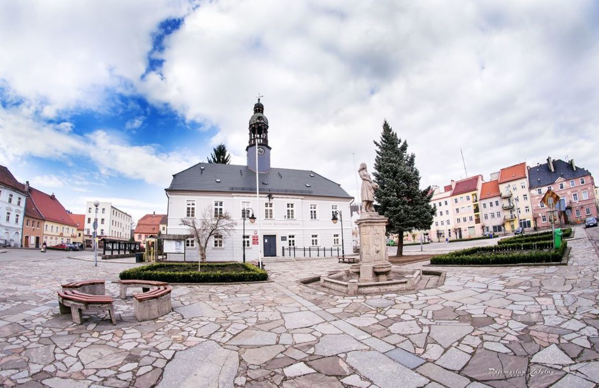 urząd miasta i gminy Wleń (link otworzy duże zdjęcie)
