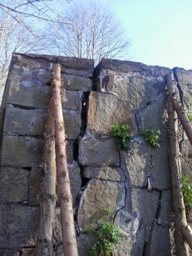 mur_cmentarz_011.jpg