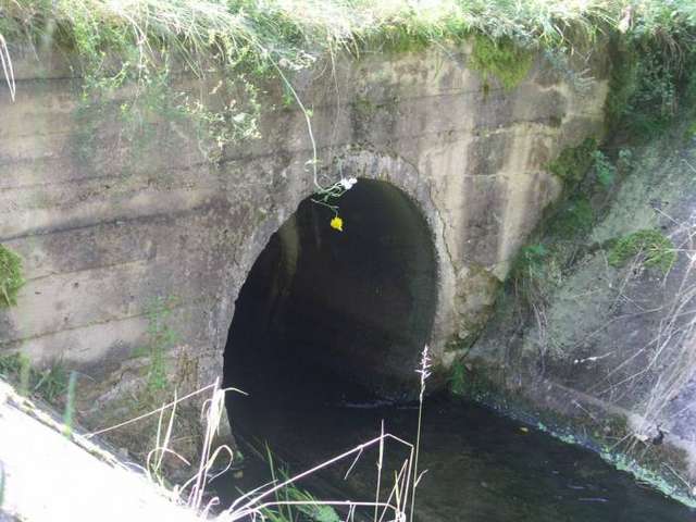 Tunel i podziemny kanał
