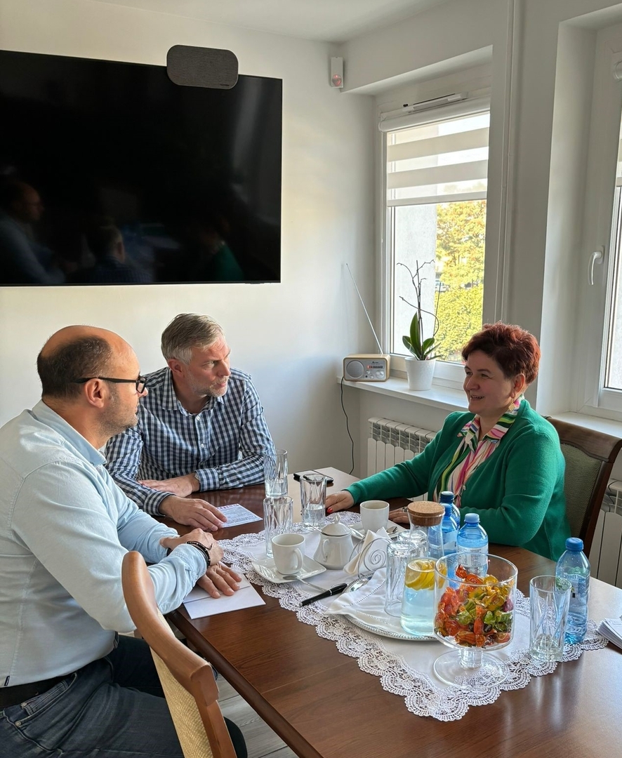 460535962_825534689792494_3521404943459839912_n.jpg [1269x1546]