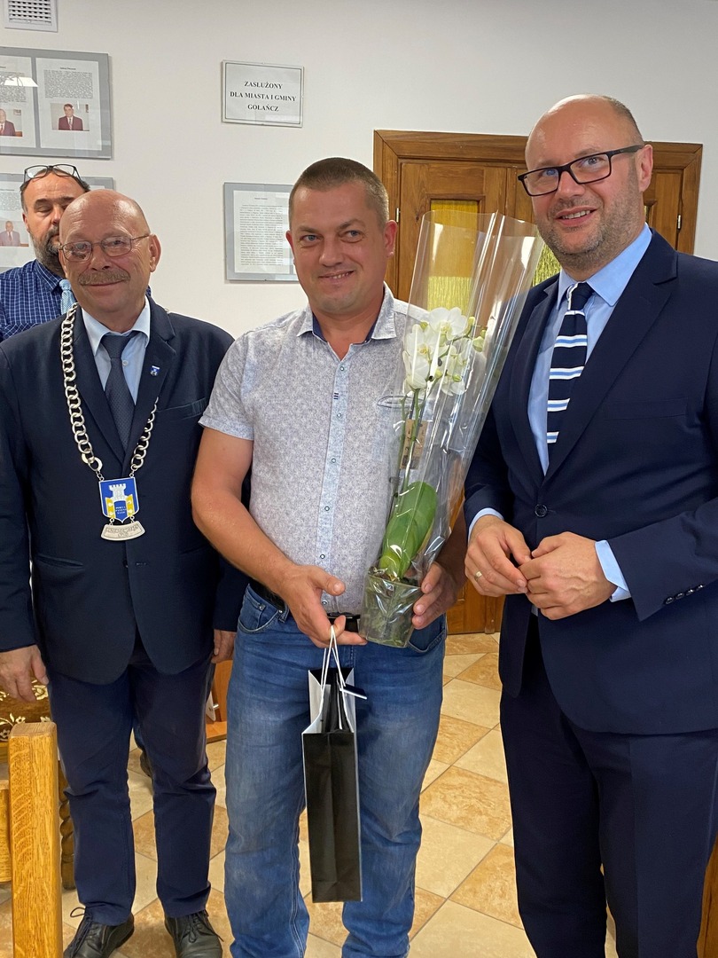 461180344_828232312856065_5172819323489705881_n.jpg [1536x2048]