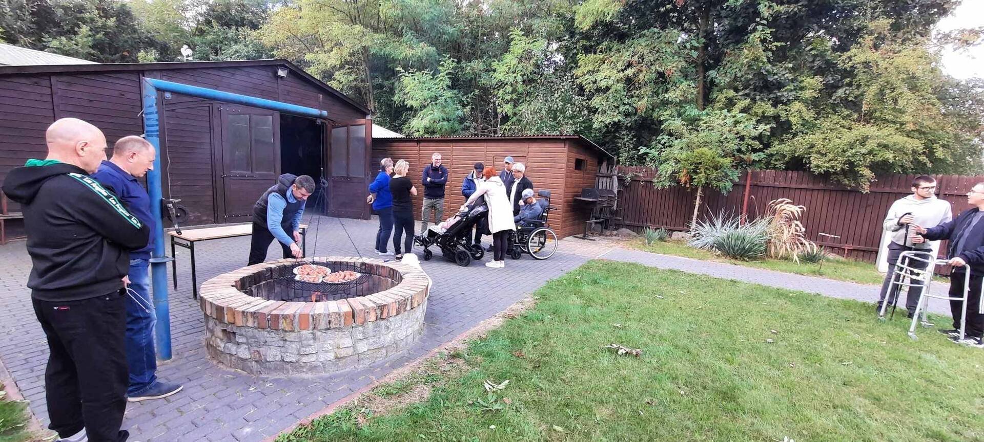 461320759_830740132605283_5209141635879878871_n.jpg [2000x900]