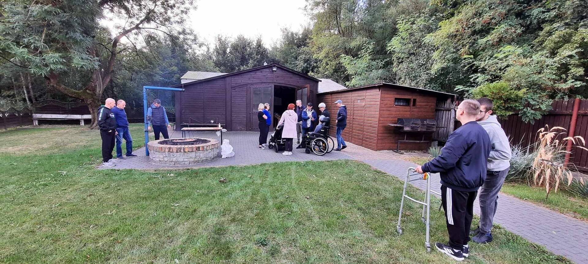 461360112_830740202605276_8887577997394254533_n.jpg [2000x900]