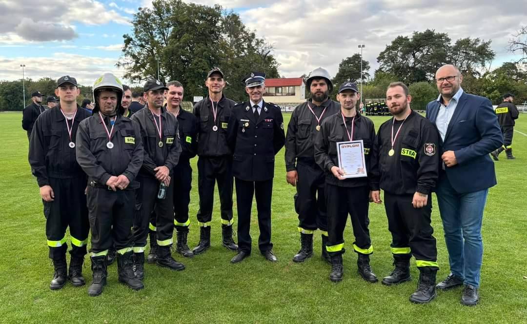 461495786_831465982532698_7643514850671258968_n.jpg [1080x664]