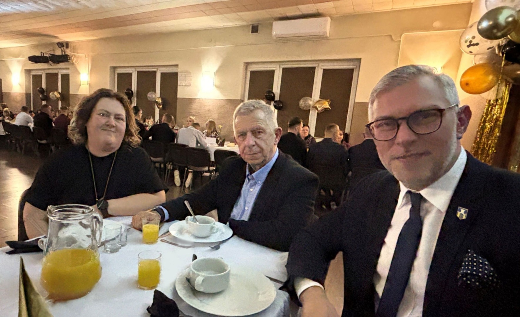 Tu powinien być opis.