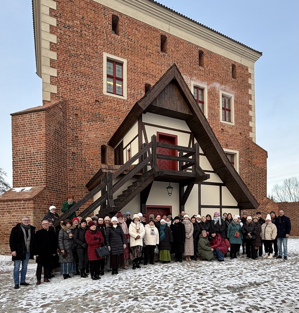 Tu powinien być opis.