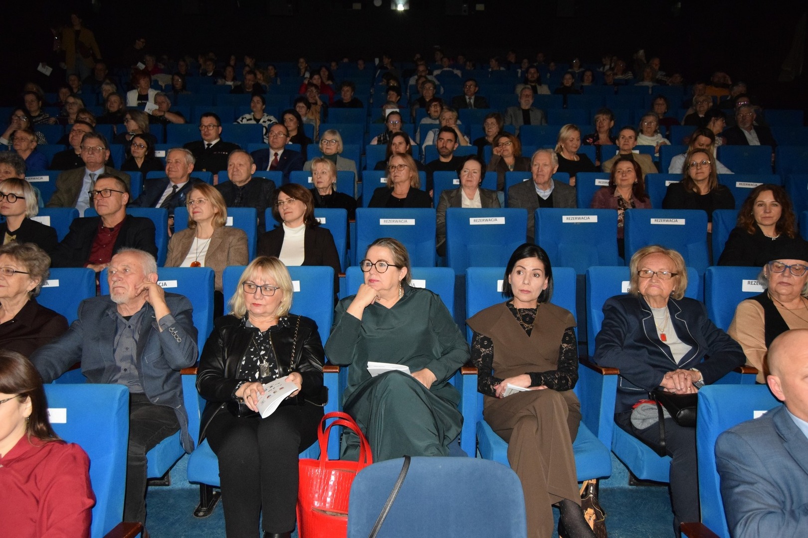 Tu powinien być opis.