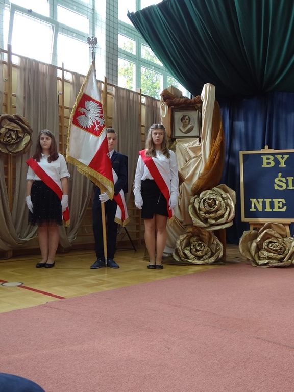 Obchody rocznicowe szkoły w Liśniku Dużym (link otworzy duże zdjęcie)