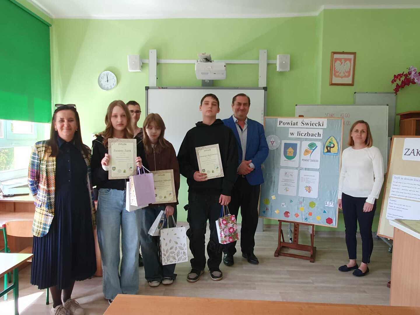 240507konkurs_matematyczny_grupa_20.jpeg [2048x1536]