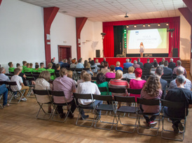 Zebrani na sali Żnińskiego Domu Kultury uczestnicy Gali Sportowców