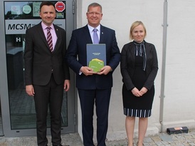 Delegacja żnińska w składzie od lewej: Doradca ds. rozwoju lokalnego Paweł Sikora, burmistrz Żnina R