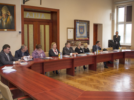 Zebrani podczas 1. posiedzenia RDPP w auli Urzędu Miejskiego w Żninie