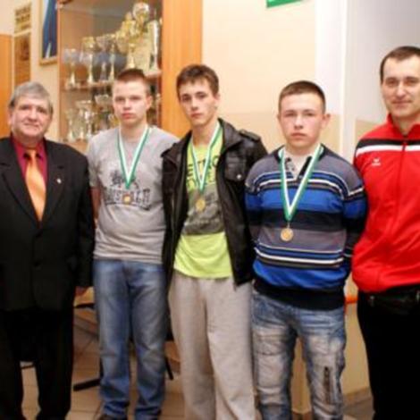 Zdjęcie z galerii Tenis Stołowy - Rąbczyn 2013