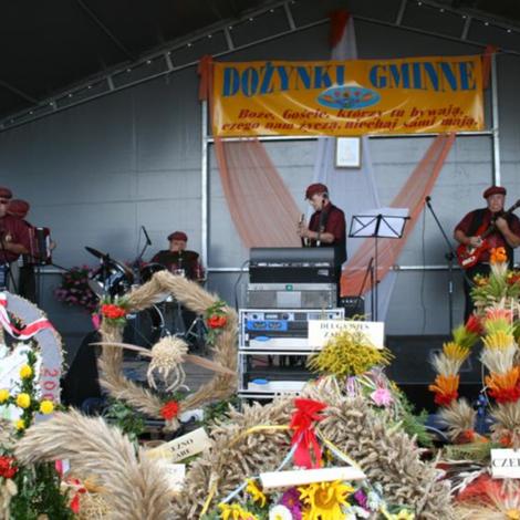 Zdjęcie z galerii Dożynki Rąbczyn 2009