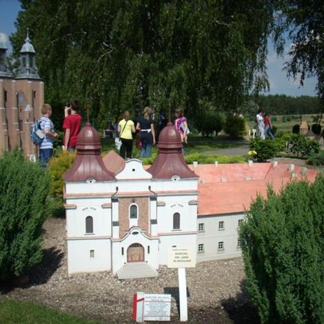 Zdjęcie z galerii Skansen Miniatur w Pobiedziskach