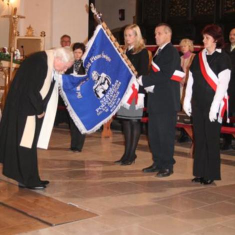 Zdjęcie z galerii Sztandar Sienno 2008