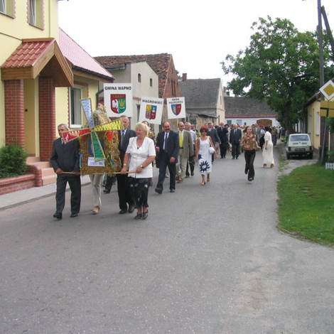 Zdjęcie z galerii Dożynki Łekno 2004