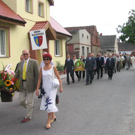 Zdjęcie z galerii Dożynki Łekno 2004