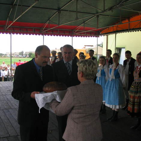 Zdjęcie z galerii Dożynki Łekno 2004