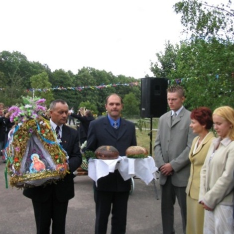 Zdjęcie z galerii Dożynki Kobylec 2003