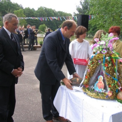 Zdjęcie z galerii Dożynki Kobylec 2003