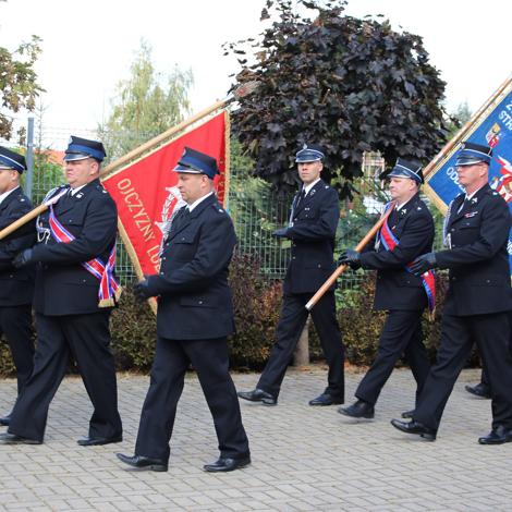 Zdjęcie z galerii Jubileusz 100-lecia OSP w Łeknie i wręczenie nowego sztandaru