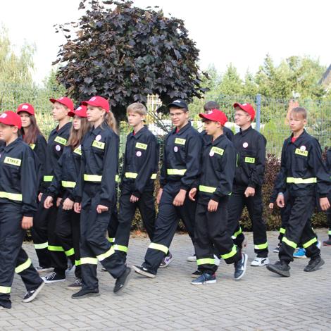 Zdjęcie z galerii Jubileusz 100-lecia OSP w Łeknie i wręczenie nowego sztandaru