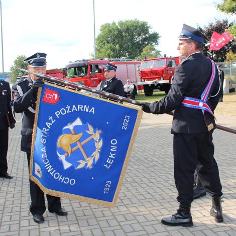 Zdjęcie z galerii Jubileusz 100-lecia OSP w Łeknie i wręczenie nowego sztandaru