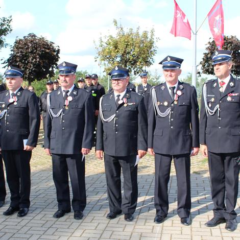 Zdjęcie z galerii Jubileusz 100-lecia OSP w Łeknie i wręczenie nowego sztandaru