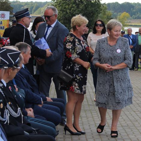 Zdjęcie z galerii Jubileusz 100-lecia OSP w Łeknie i wręczenie nowego sztandaru