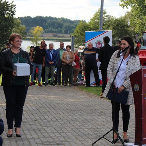 Zdjęcie z galerii Jubileusz 100-lecia OSP w Łeknie i wręczenie nowego sztandaru
