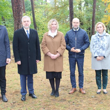 Zdjęcie z galerii XV edycja akcji medialno-edukacyjnej IPN „Zapal znicz pamięci”