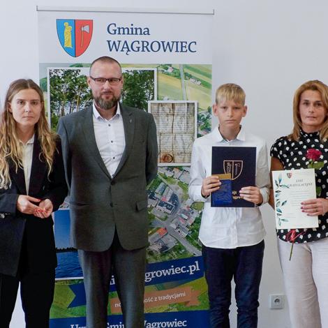 Zdjęcie z galerii Gala Edukacyjna podsumowująca rok szkolny 2023/2024