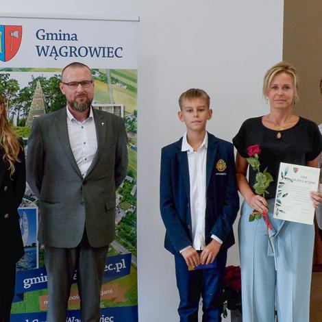 Zdjęcie z galerii Gala Edukacyjna podsumowująca rok szkolny 2023/2024