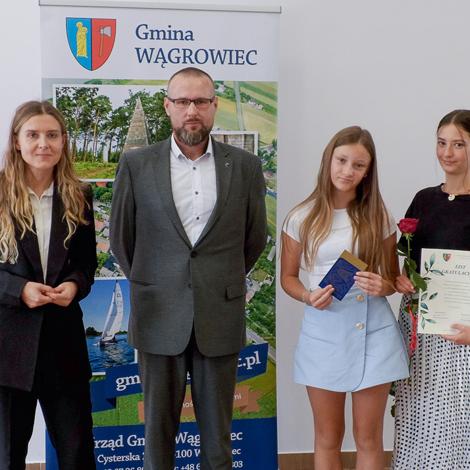 Zdjęcie z galerii Gala Edukacyjna podsumowująca rok szkolny 2023/2024