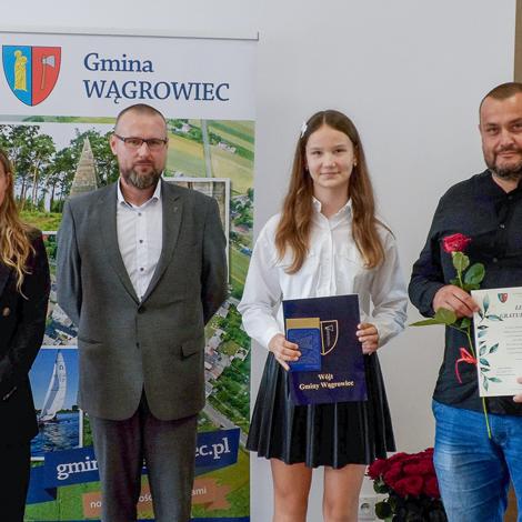 Zdjęcie z galerii Gala Edukacyjna podsumowująca rok szkolny 2023/2024