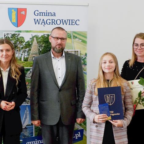 Zdjęcie z galerii Gala Edukacyjna podsumowująca rok szkolny 2023/2024